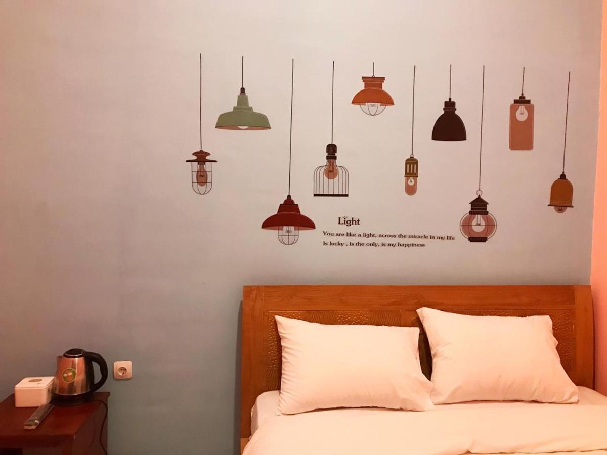 Roomz Budget Residence Semarang Exterior photo